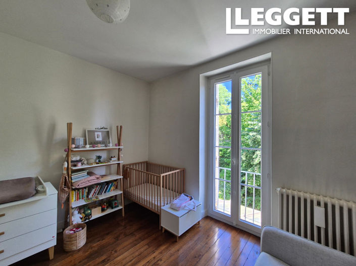 Image No.7-7 Bed House for sale