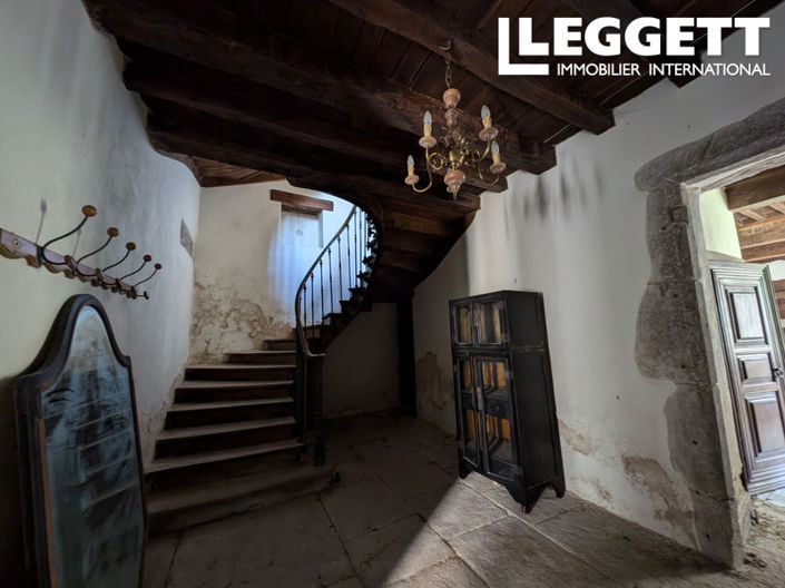 Image No.8-9 Bed Chateaux for sale