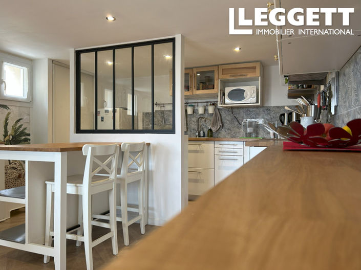 Image No.6-6 Bed House for sale