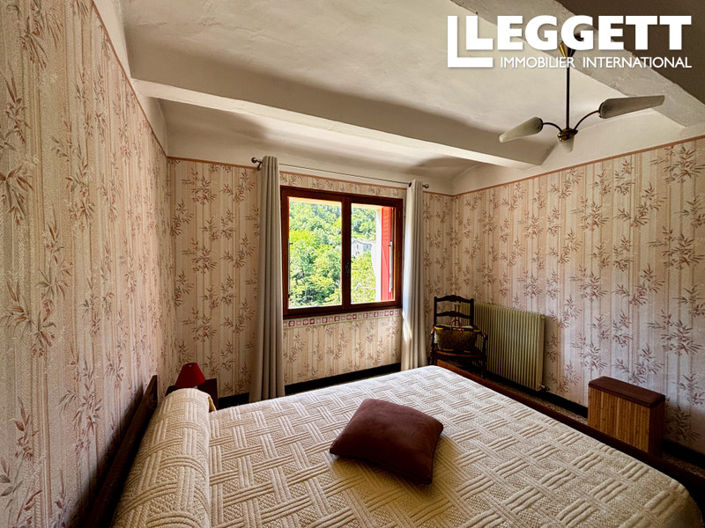 Image No.6-3 Bed House for sale