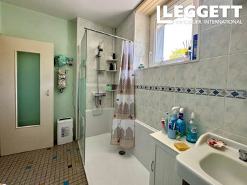 ahr0chm6ly9jzg4uagvzdglhlmltbw8vaw1hz2uvvevom