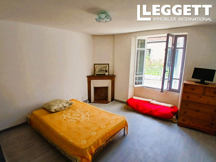 Image No.8-4 Bed House for sale