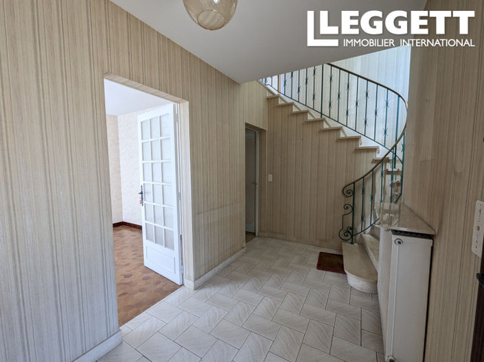 Image No.3-5 Bed House for sale