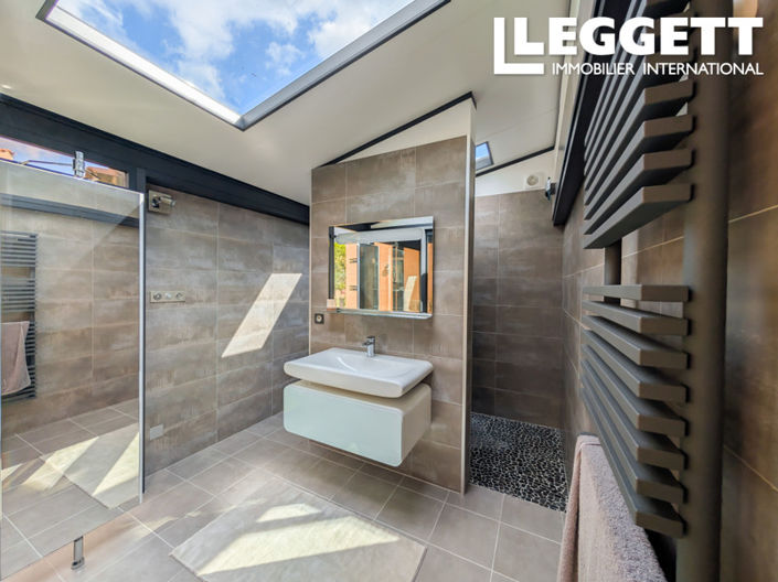 Image No.4-3 Bed House for sale