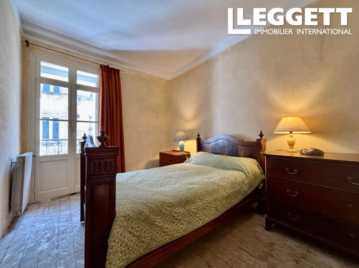 Image No.6-4 Bed House for sale