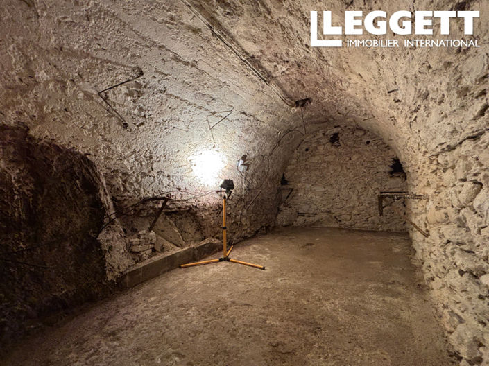 Image No.9-4 Bed House for sale