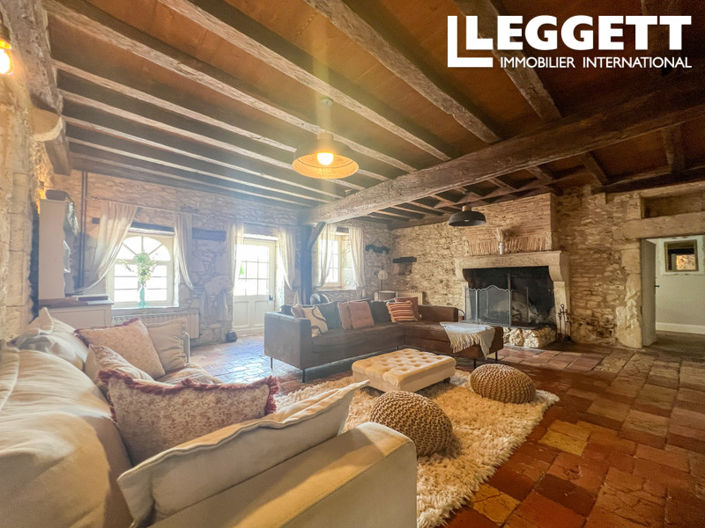 Image No.9-5 Bed House for sale