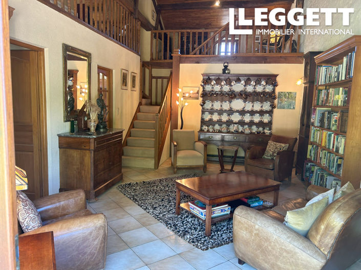 Image No.6-4 Bed House for sale