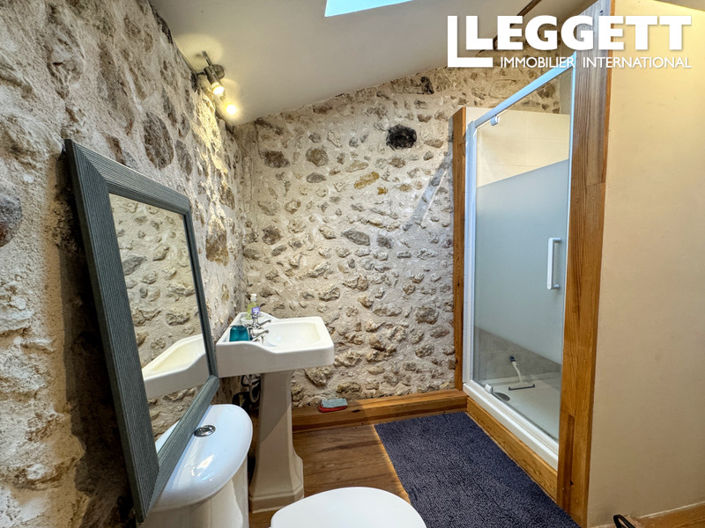 Image No.10-3 Bed House for sale