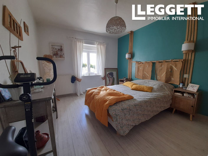 Image No.4-5 Bed House for sale