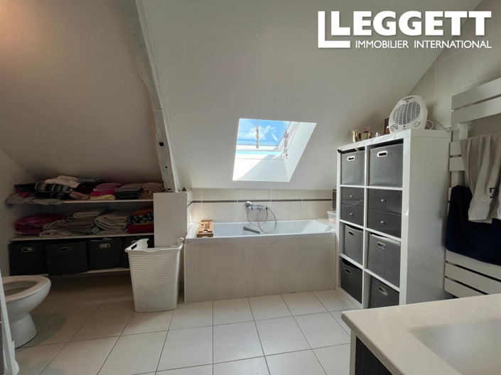 Image No.7-3 Bed House for sale