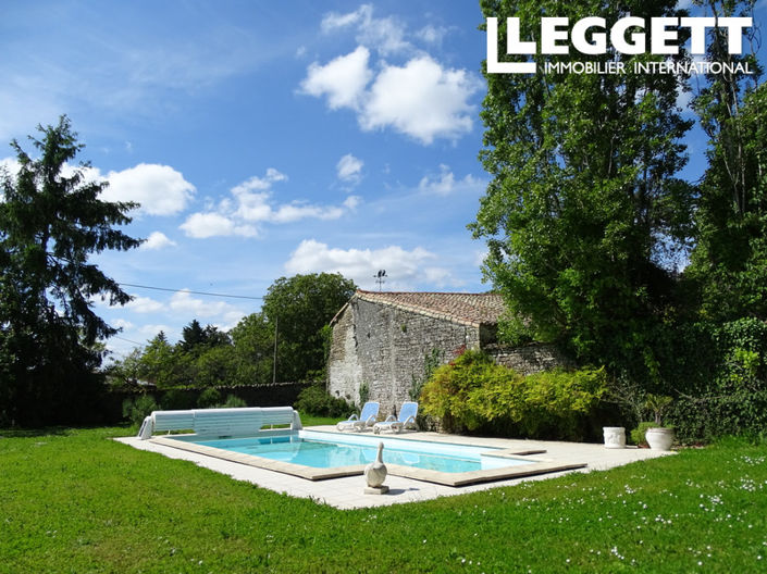 Image No.2-4 Bed House for sale