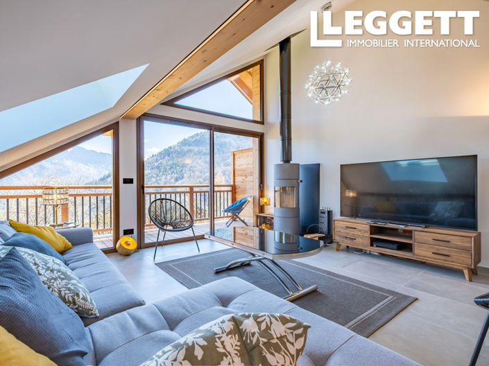 Image No.2-4 Bed House for sale