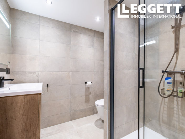 Image No.7-4 Bed House for sale