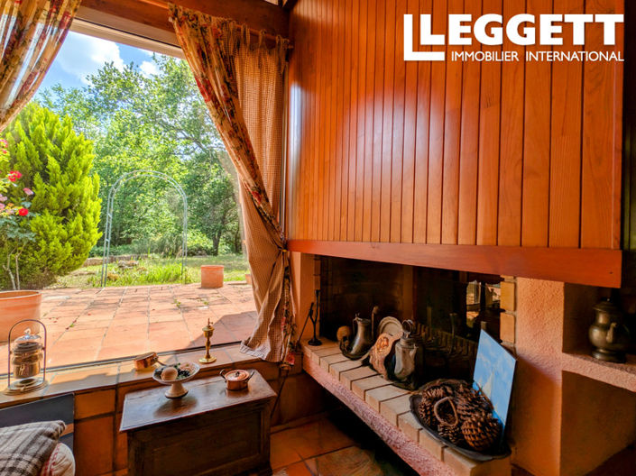 Image No.2-5 Bed House for sale