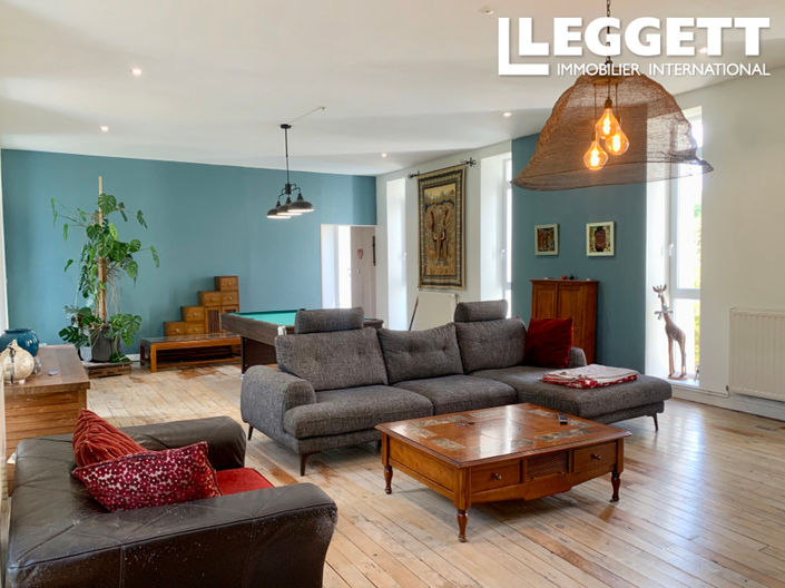 Image No.1-4 Bed House for sale