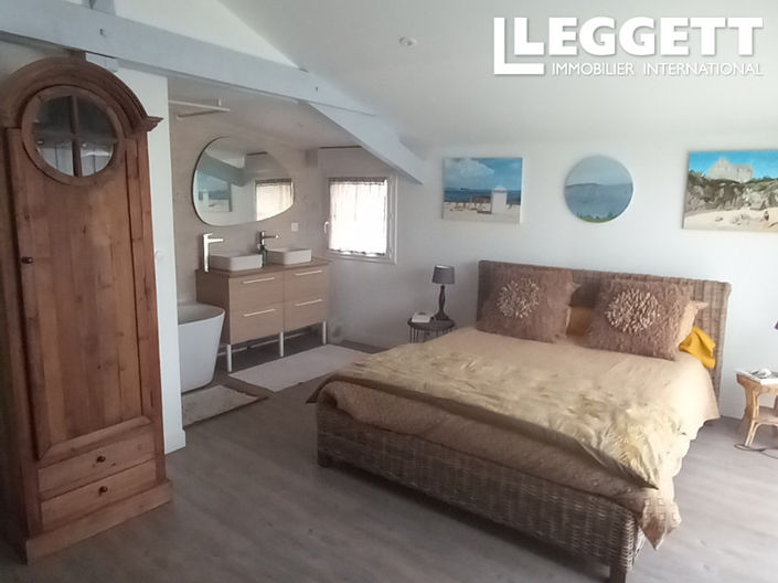 Image No.3-4 Bed House for sale