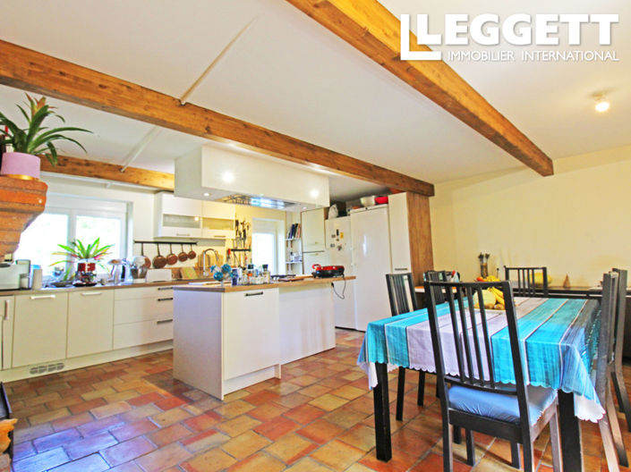 Image No.6-12 Bed House for sale