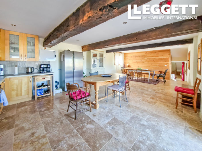 Image No.3-10 Bed House for sale