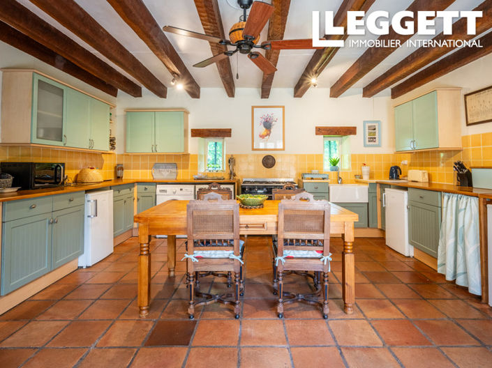 Image No.6-4 Bed House for sale