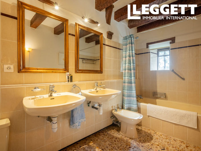 Image No.9-4 Bed House for sale