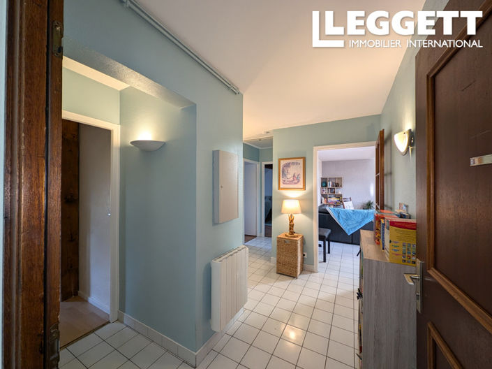 Image No.8-3 Bed Apartment for sale