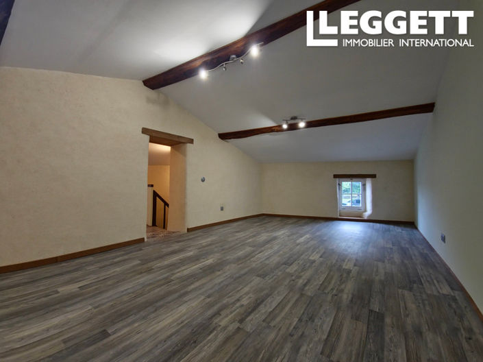 Image No.10-2 Bed House for sale