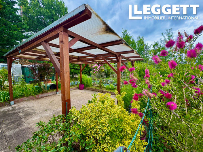 Image No.8-2 Bed House for sale