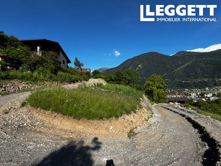 Image No.7-4 Bed Land for sale