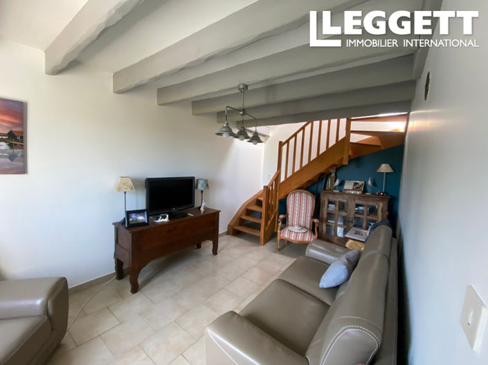 Image No.4-2 Bed House for sale