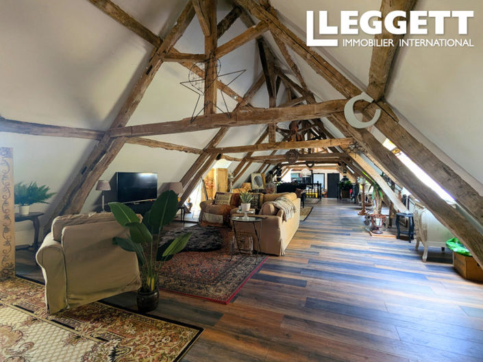 Image No.3-4 Bed House for sale