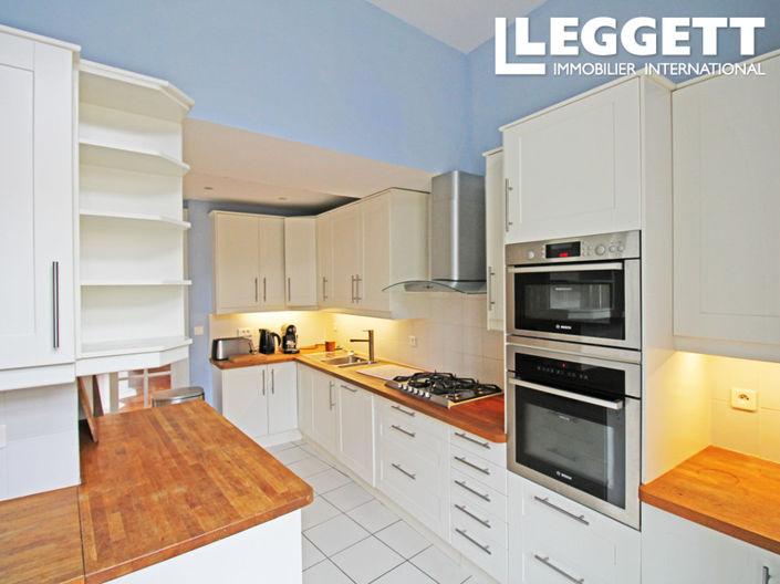 Image No.9-7 Bed Chateaux for sale