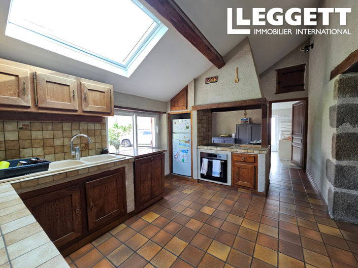 Image No.3-3 Bed House for sale