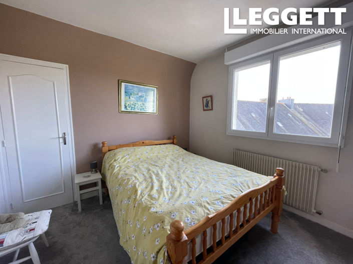 Image No.9-3 Bed House for sale