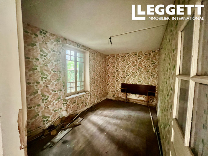 Image No.6-2 Bed House for sale