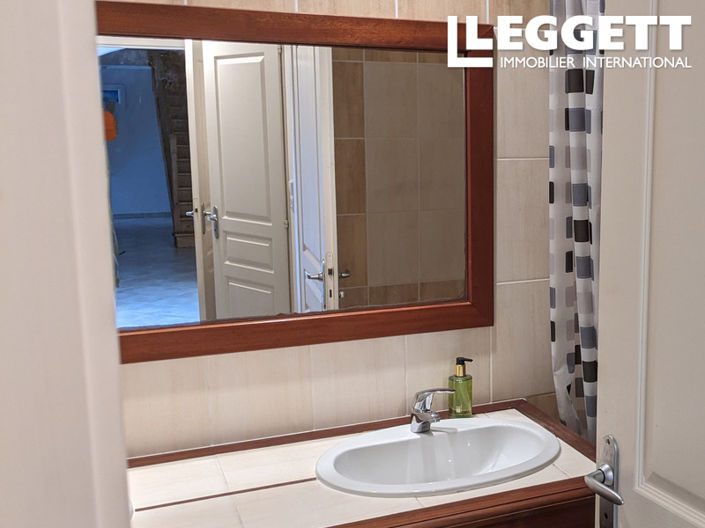 Image No.10-4 Bed House for sale