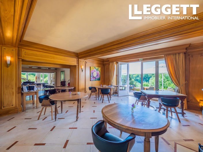 Image No.6-15 Bed House for sale