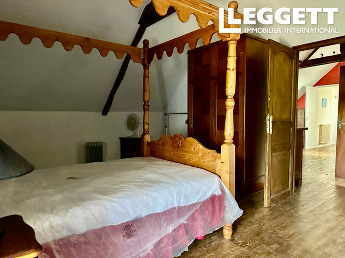 Image No.9-3 Bed House for sale