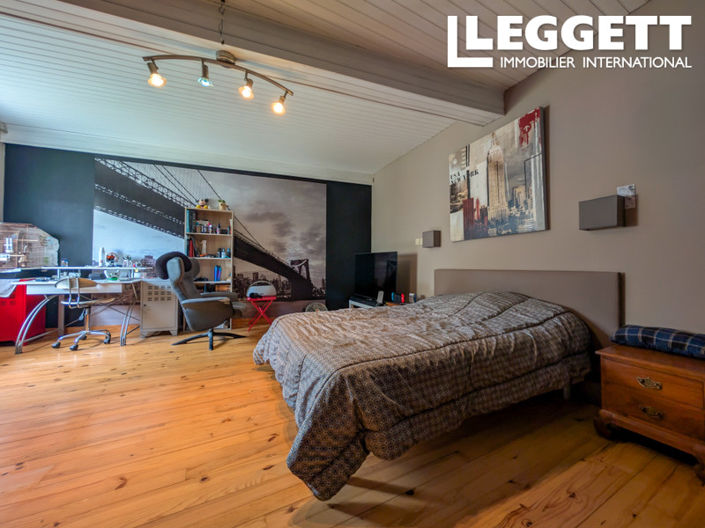 Image No.8-2 Bed House for sale