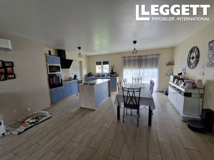 Image No.7-4 Bed House for sale