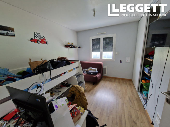 Image No.8-4 Bed House for sale