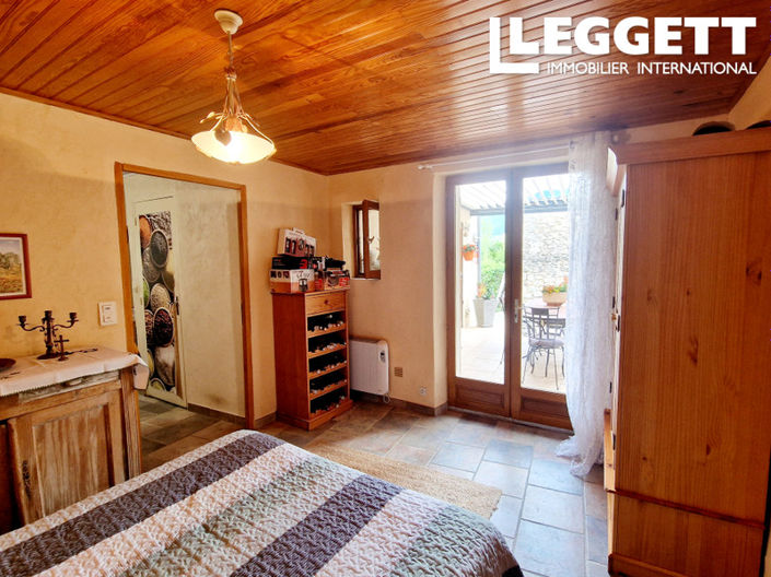 Image No.6-2 Bed House for sale