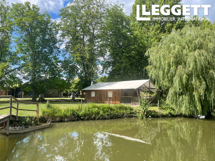 Image No.1-7 Bed Commercial for sale