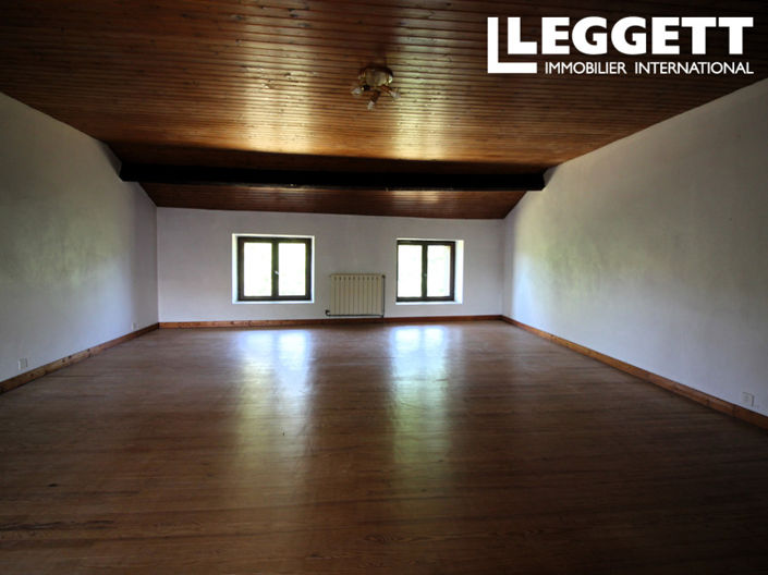 Image No.6-4 Bed House for sale