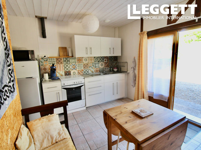 Image No.10-6 Bed House for sale