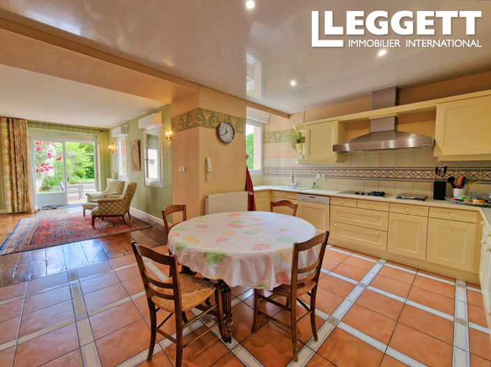 Image No.4-4 Bed House for sale