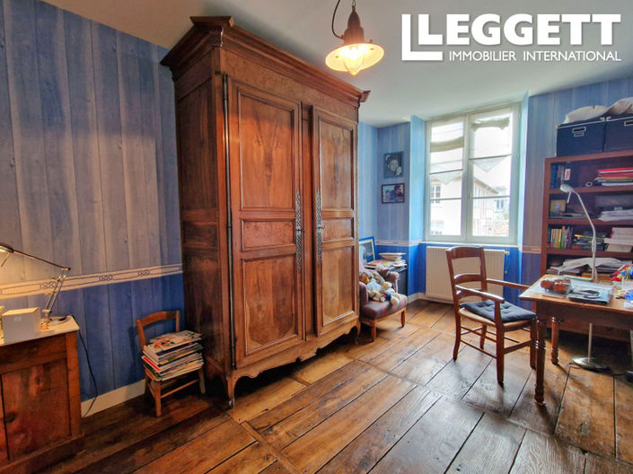 Image No.7-4 Bed House for sale