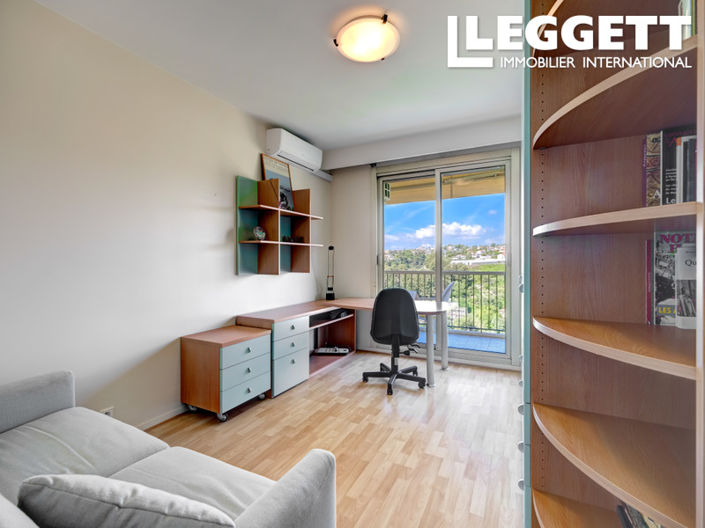 Image No.7-3 Bed Apartment for sale