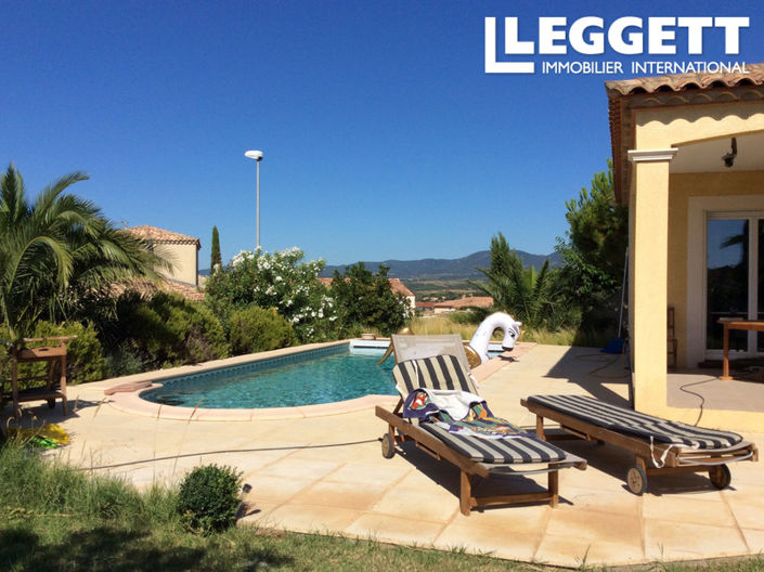 Image No.1-4 Bed House for sale