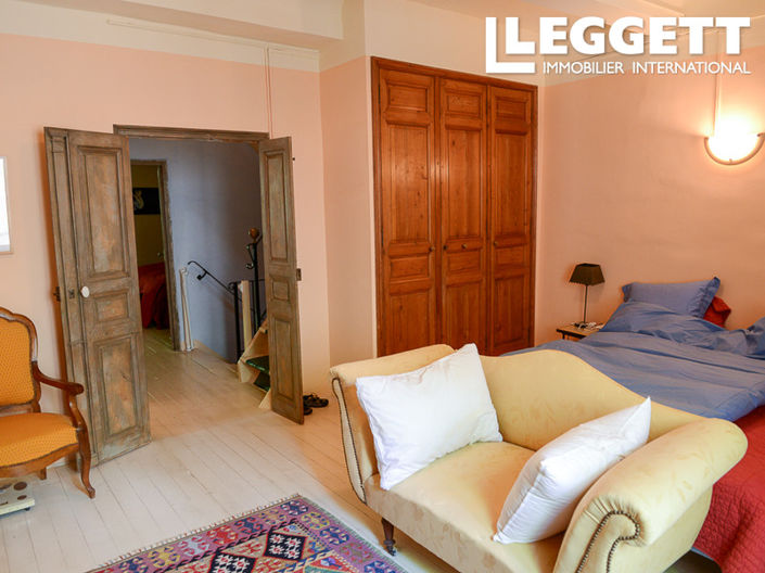 Image No.10-4 Bed House for sale